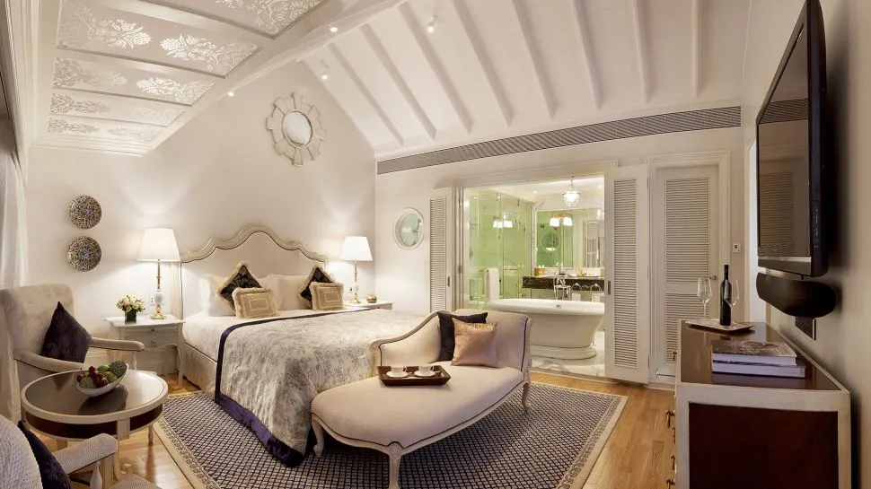 THE-TAJ-MAHAL-PALACE-MUMBAI